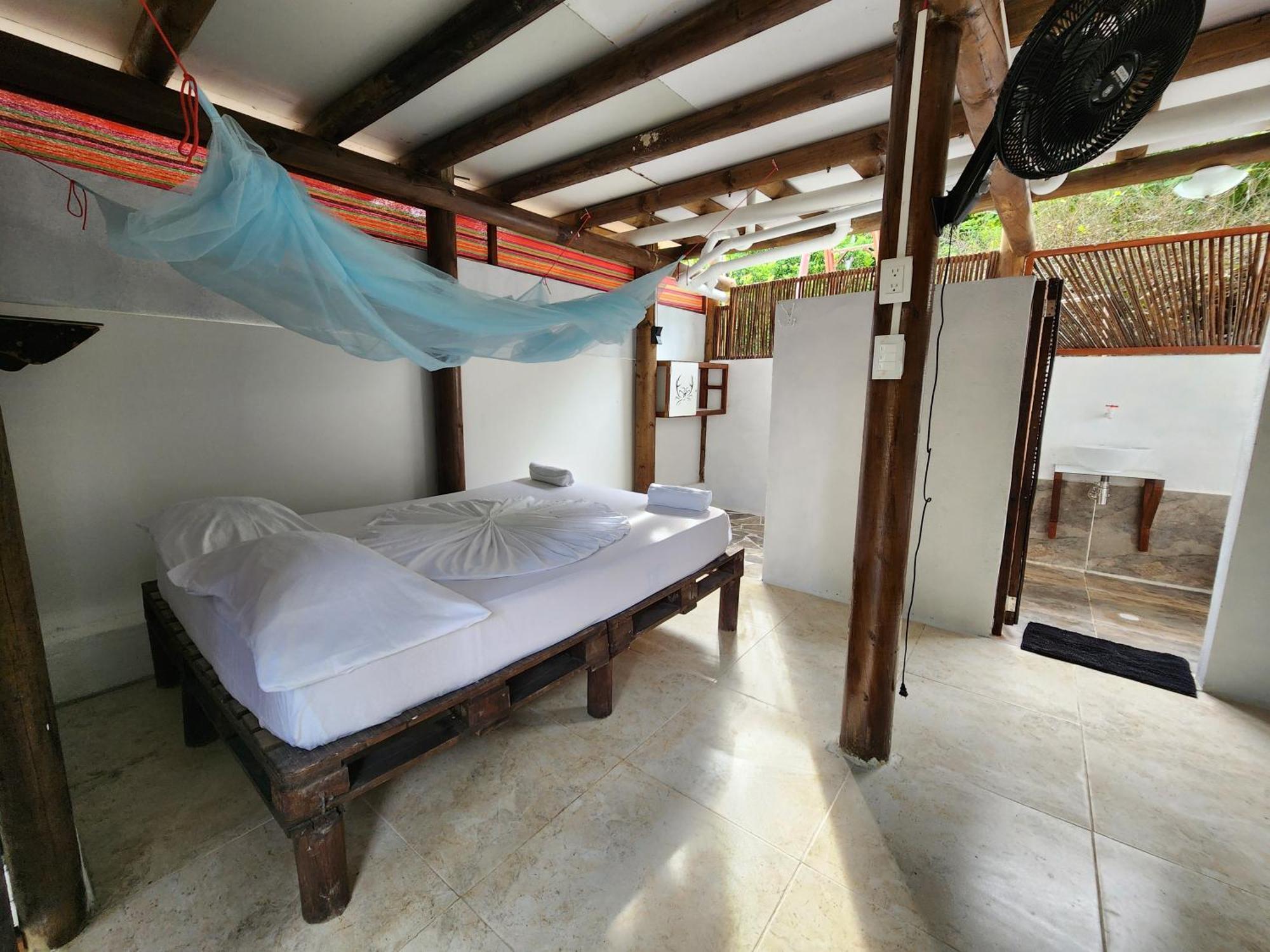 El Hamaquero Hostal Econativo Isla Grande  Luaran gambar